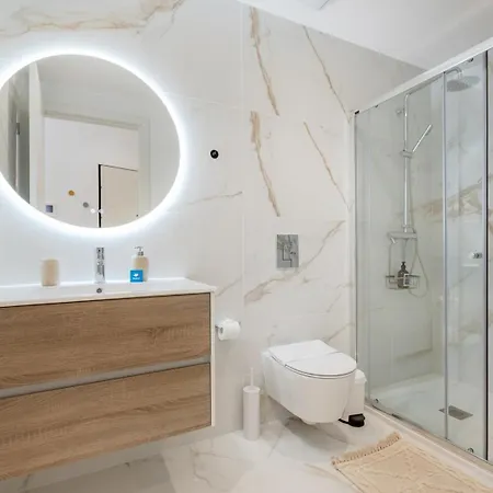 The Morning Light @ Boavista Flats * פורטו