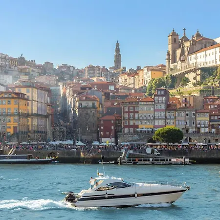 The Morning Light @ Boavista Flats דירה *