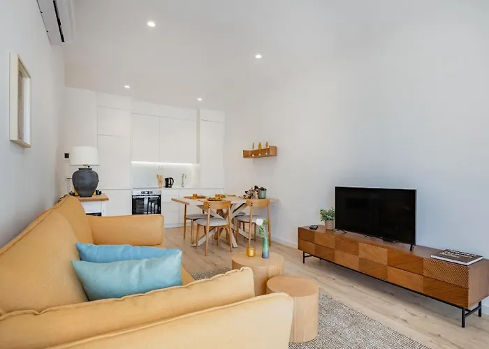 The Morning Light @ Boavista Flats * 포르투