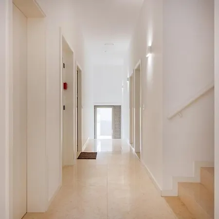 The Morning Light @ Boavista Flats Appartement *