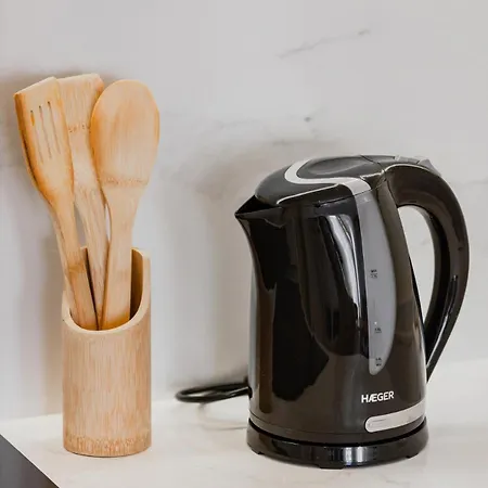 The Morning Light @ Boavista Flats Porto