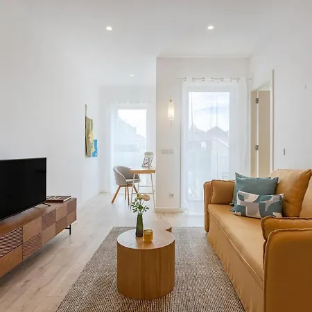 The Morning Light @ Boavista Flats Apartment *