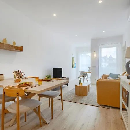 The Morning Light @ Boavista Flats * Porto